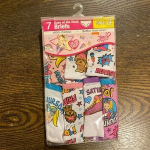 JoJo Siwa 7 Days of the Week Girl’s Briefs NEW Size 8